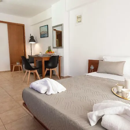 Camara * Hriszí Aktí Haniá