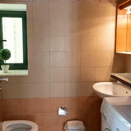Apartment Camara